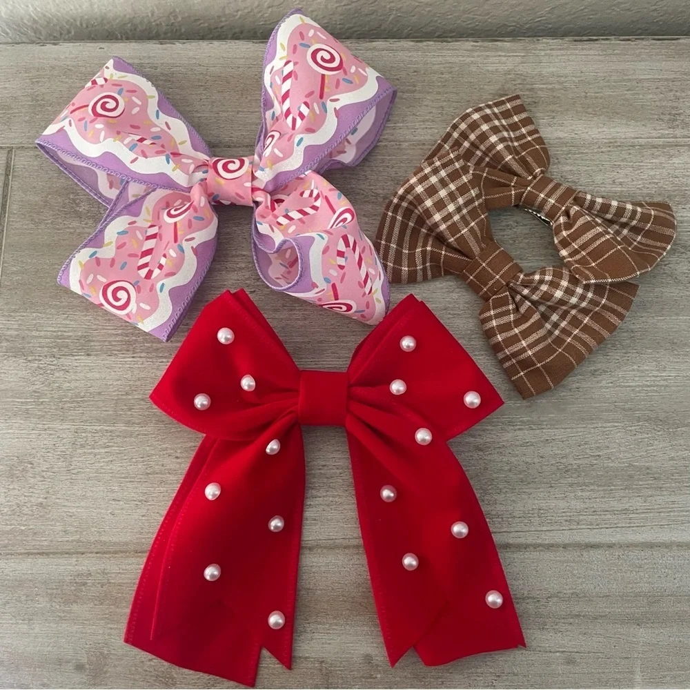 Handmade Colorful Christmas Kids Hair Bow bundle clip on accessories outfit chic